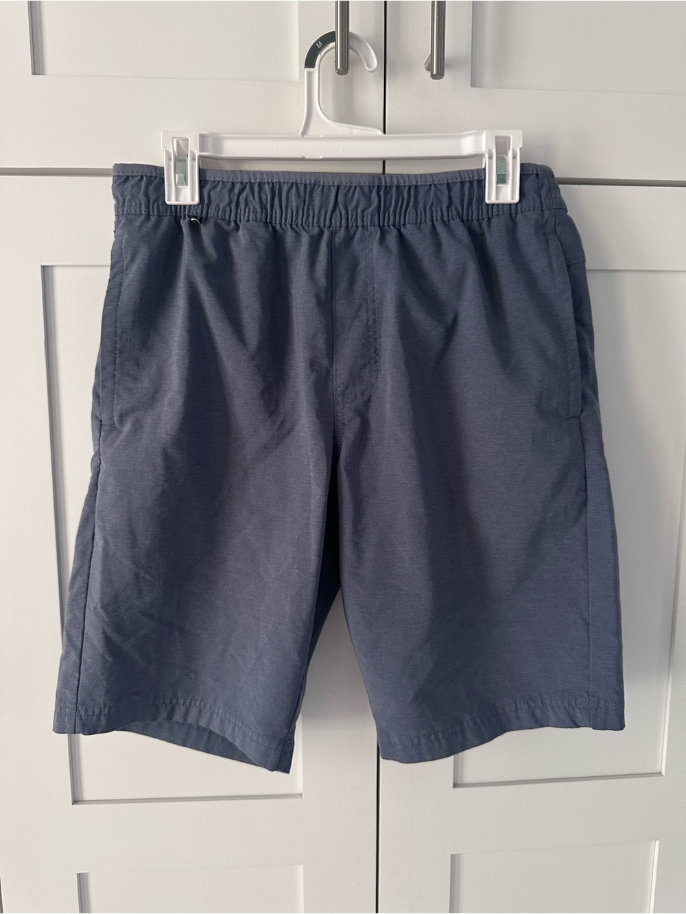 Voyager Men's Lightweight Elastic-Waist Hybrid Shorts in Light Blue